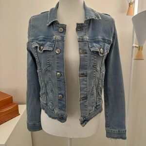 FREE PEOPLE preloved extra small jean jacket 🪴🌱🌿